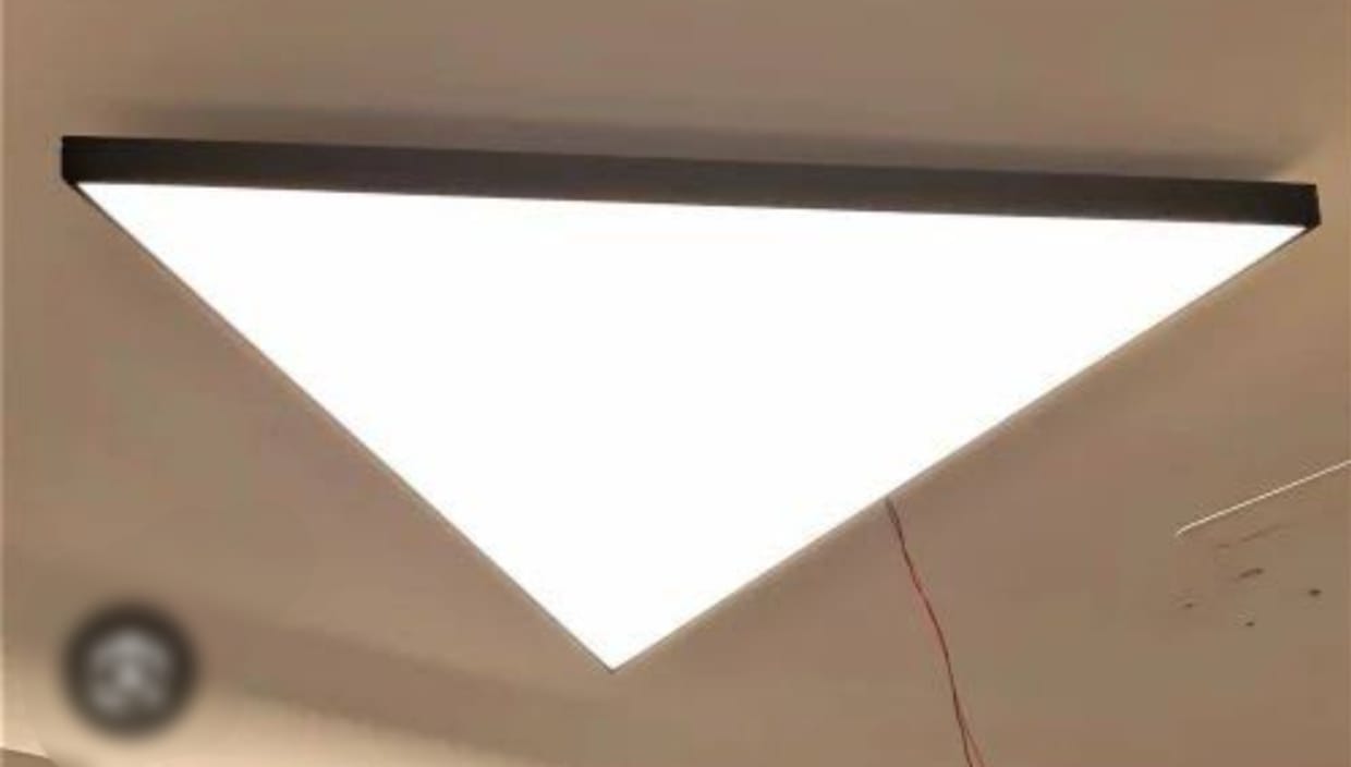 Triangular Linear Profile Light